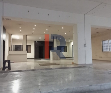 R9-3993 Premium Showroom for Sale in Zgharta | 400 m² | 6 Facades on Main Road