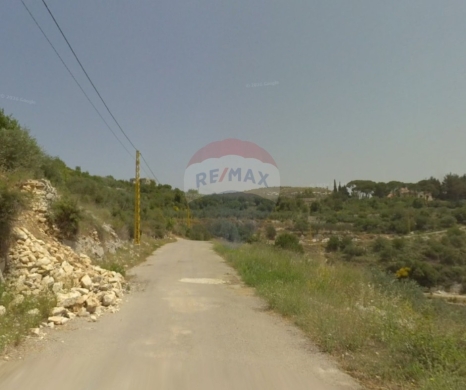 R9-3999 Land for Sale in Ejd Aabrine Batroun | 1,233 m² | 25/50 Zoningأرض للبيع في إجد عبرين البترون | 1,233 م² | تصنيف 25/50