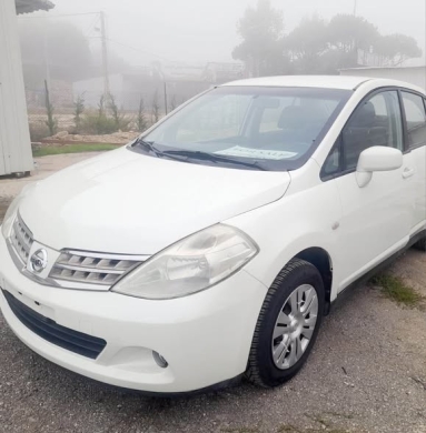 Nissan Tida 2010 Full Option