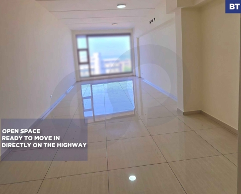 OFFICE-PRIME HIGHWAY LOCATION/SEA VIEW/FOR RENT/SAHEL ALMA,KESEROUAN/ساحل علما/REF#BT141665 !