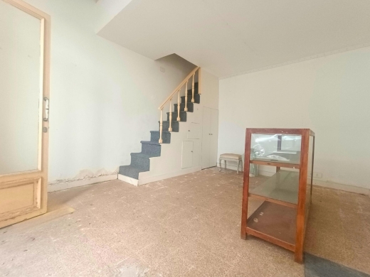 30 SQM Shop For Rent in Achrafieh, Sursock