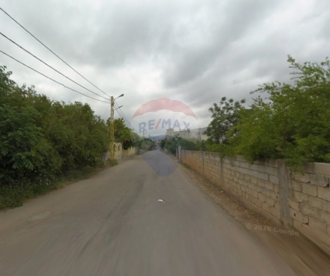 R9-4023 2,400m² Land for Sale in Bhanin Minieh 7ay El Jarakes with Infrastructureقطعتي أرض للبيع معاً في بحنين المية، حي الجراكس. المساحة الإجمالية 2400م مع طريق، كهرباء، ومياه جاهزة. اتصل الآن للمزيد من التفاصيل
