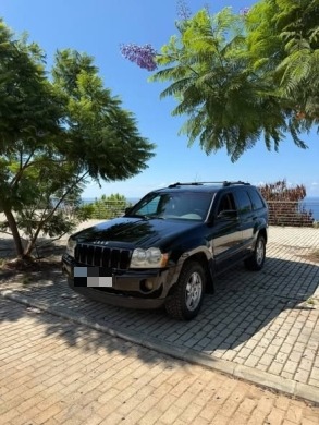 Jeep Cherokee Laredo 2006 V8