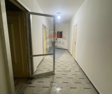 R9-3108 Office for Sale in Horriyeh Street – Tripoli مكتب للبيع في شارع الحرية طرابلس