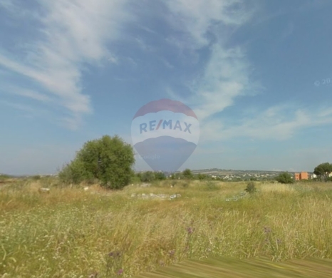 R9-3191 Land for Sale in Btourram – Koura أرض للبيع في بطرام الكورة (3,502 m², Agricultural, Zoning 10/5)