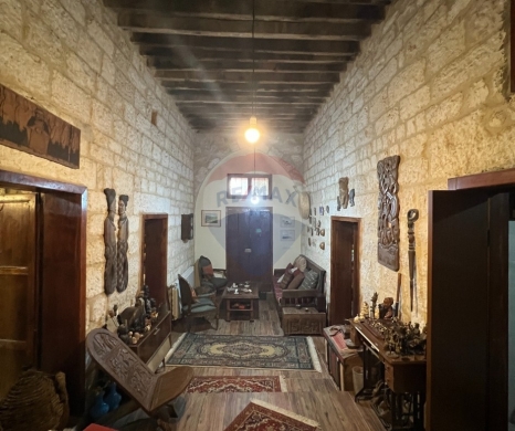 R9-3195 Old House for Sale in Kousba – Koura بيت قديم للبيع في كوسبا الكورة (120 m², Stone Built, Renovated)