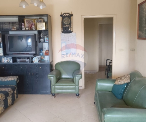 R9-3217 Full Building for Sale in Alma – Zgharta مبنى كامل للبيع في علما زغرتا (2444 m², 3 Levels, 5 Apartments, 8 Shops)