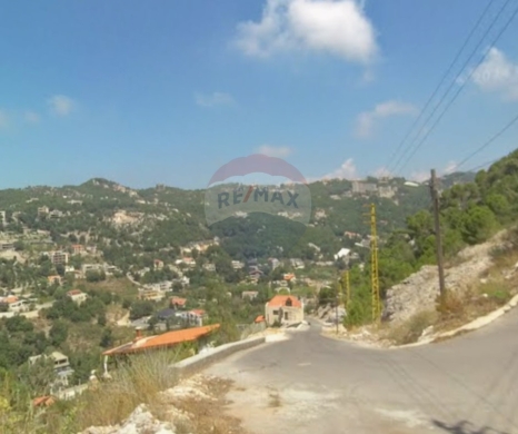 R9-3225 Land for Sale in Al Shouweir – Metn أرض للبيع في الشوير المتن (990 m² Residential)