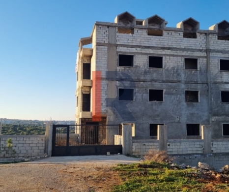 R9-3265 Full Building with Land for Sale in Nakhleh Koura