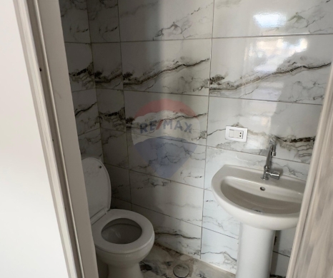 R9-3299 Shop for Sale in Thaqafa Street Tripoli – 22 m², Renovatedمحل للبيع في شارع الثقافة طرابلس – 22 متر مربع