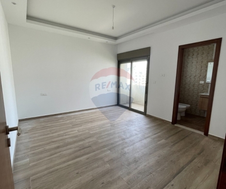 R9-3310 Apartment for Sale in Dam Wel Farez Tripoli – 180 m² + 100 m² Pergolaشقة للبيع في الضم والفرز طرابلس – 180 متر مربع + 100 متر مربع برغولا
