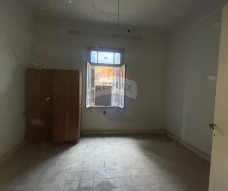 R9-3358 Apartment for Sale in Metran Street Tripoli شقة للبيع في شارع مطران طرابلس