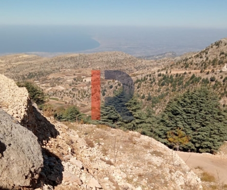 R9-3468 Land for Sale in Biqaa Sefrine Jerd El Njas – 1,887 m