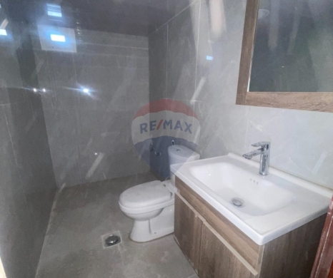 R9-3501 Apartment for Rent in Azmi, Tripoli – 160 m², 7th Floor, Renovatedشقة للإيجار في عزمي طرابلس – 160 م²، الطابق السابع، مجددة
