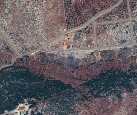 R9-3580 Land for Sale in Nakhleh – Koura, 1865 m², Villas Area, Zoning 20/40 أرض للبيع في نخلة الكورة – 1865 م²، منطقة الفيلات، تصنيف بناء 20/40