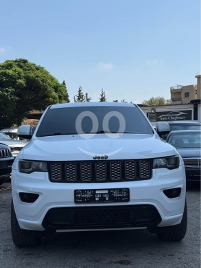 جيب في زغرتا - Jeep Grand cherokee model 2018