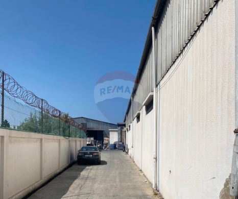 R9-3776 Investment Opportunity: Land + Warehouse + Office Building in Aalayفرصة استثمارية: أرض مع مستودع ومكاتب في عاليه