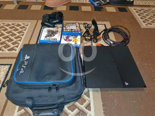 Gaming Console & Accessories in Jdeidet Marjeyoun - Ps4