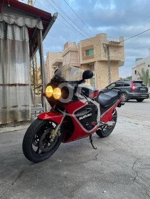 Motorcycles & ATVs in Beirut City - Gsxr 1100 1987