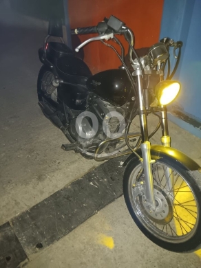 Motorcycles & ATVs dans Tripoli - Honda rebel 250 cc