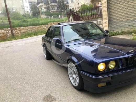BMW in Aley - E30 model 89