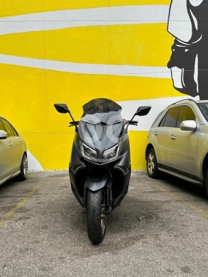 Motorcycles & ATVs in Beirut City - Yamaha tmax iron