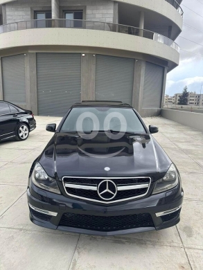 Mercedes-Benz dans Baalback - Mercedes c250 2014