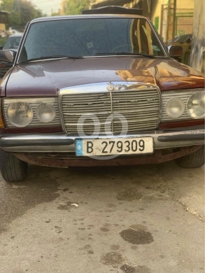 Mercedes-Benz in Tripoli - لف ٢٠٠ موديل ٧٩