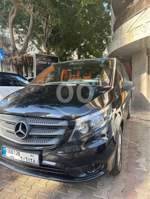 Mercedes-Benz dans Beyrouth - Mercedes v250 Model 2017