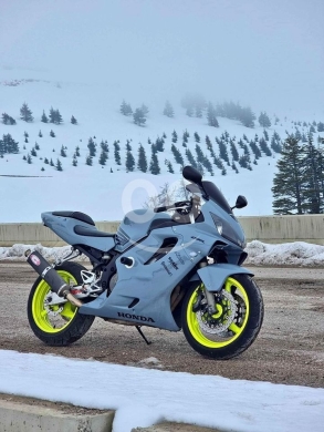 Motorcycles & ATVs in Zakroun - Honda cbr600 f4i