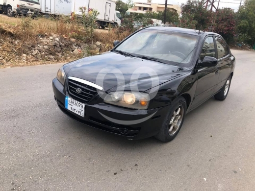 Hyundai in Amchit - Hyundai Elantra model 2004