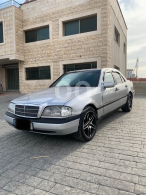 Mercedes-Benz in Rmeyleh - C180 Model 95