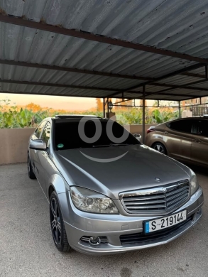 مرسيدس بنز في مدينة بيروت - Mercedes c200 2009