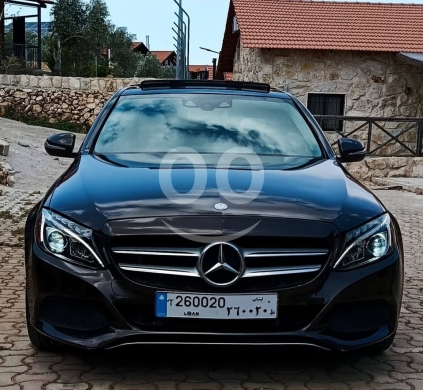 Mercedes-Benz dans Amioun - Mercedes c 300 2015