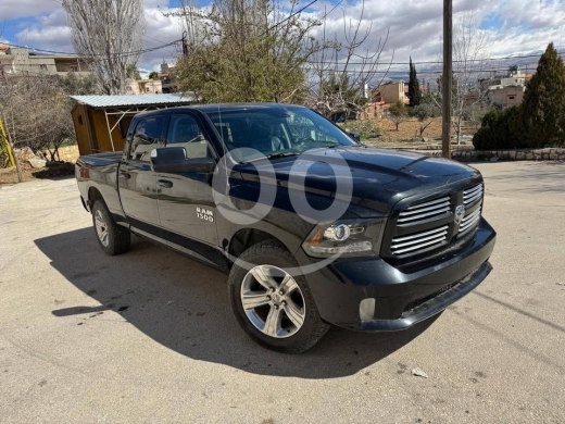 Esquive dans Zahleh - Dodge ram 2017