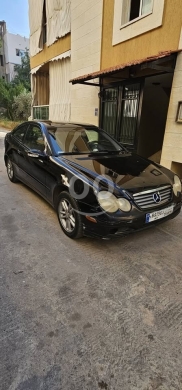 Mercedes-Benz dans Aley - Mercedes 230 model 2001
