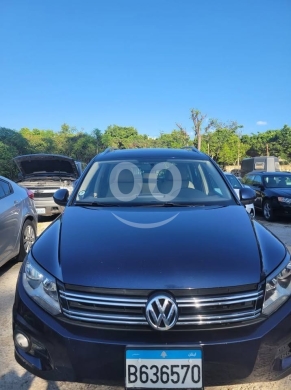Volkswagen in Zgharta - Golf tiguan Model 2012