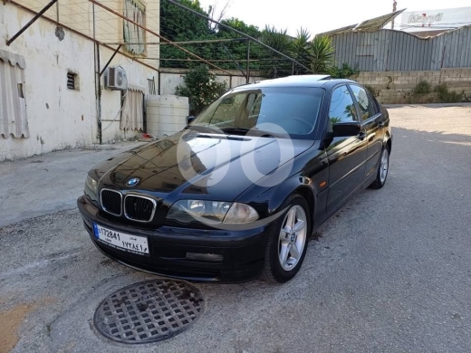 BMW dans Nabatyeh - ٣١٨ موديل ٢٠٠٠