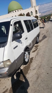 Mercedes-Benz dans Chtaura - فان مرسيدس موديل ٢٠٠١