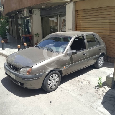 فورد في مدينة بيروت - Ford fiesta model 2000