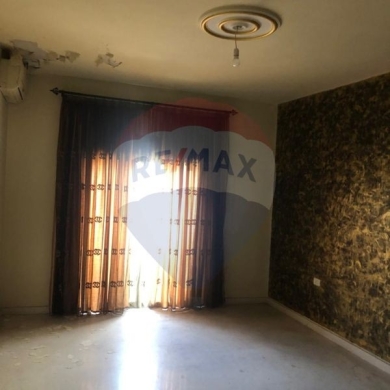 R0-1330 Apartment 220m for sale in Mazloum - Dam & farez!