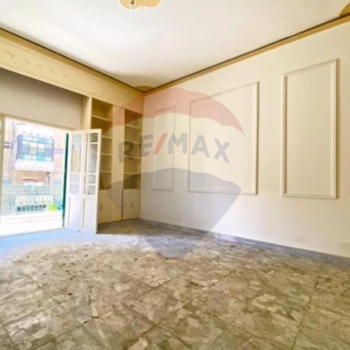 R9-1670 Spacious 182 sqm First-Floor Apartment for Sale in Abou Samra, Hassoun Street