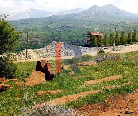 R9-2121 Land 3520m for sale in Hadath El Jebbeh - Bcharre District