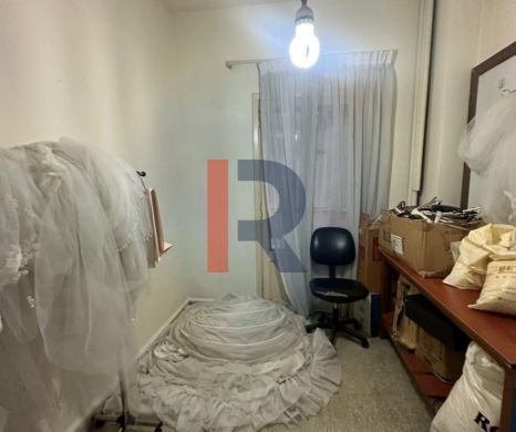 R9-2244 Apartment 220m for sale in Jemayzet Street - Tripoli