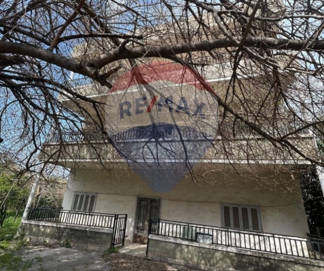 R9-2328 Land 1500m² with Building 420m² for Sale in Bhamdoun Minieh