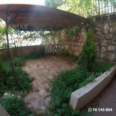 R9-656 Apartment With Garden For Sale in Btouratij - Koura