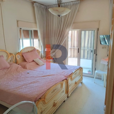 R9-1676 Apartment for Sale on Monla Street, Tripoli – 210 sqm Seventh-Floor Unit