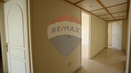 R9-2102 Apartment 400m for sale - Mina Road