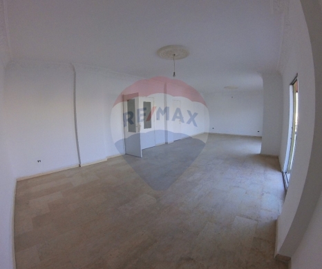 R9-2574 Apartment 225m for Sale in Rahbat Street - Tripoli