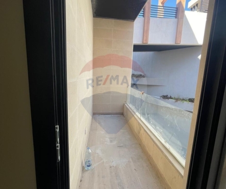 R9-2781 Lower-Ground Apartment with Panoramic Views in Balamand